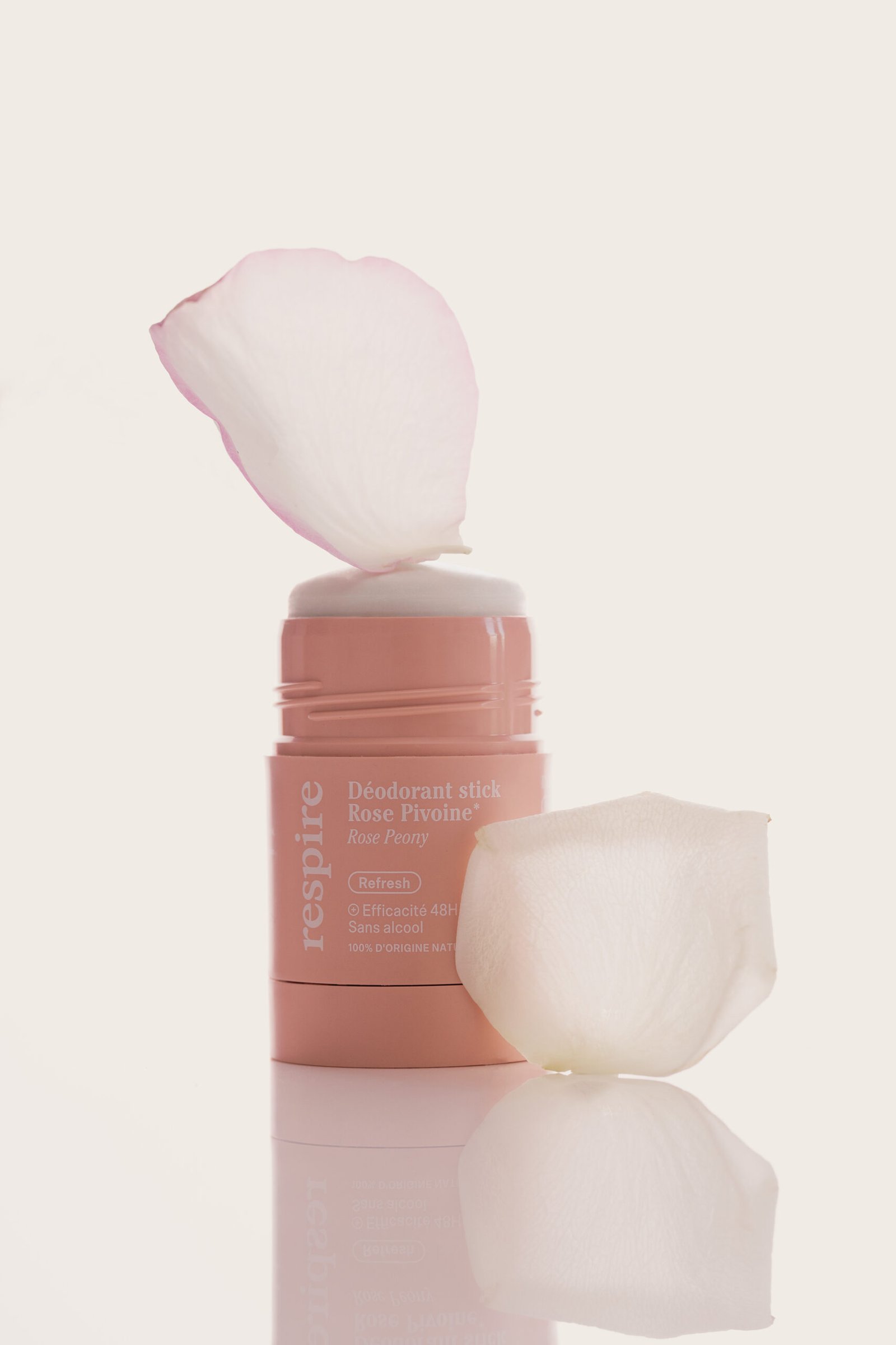 minimalist-styling-product-photography-studio-paris